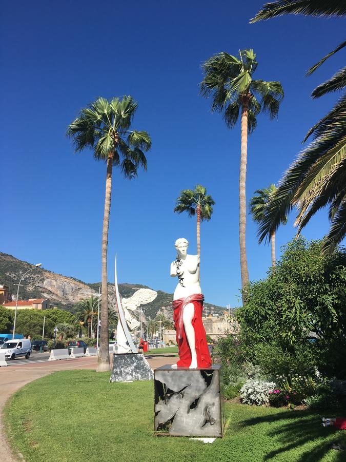 Le Louvre Lejlighed Menton Eksteriør billede